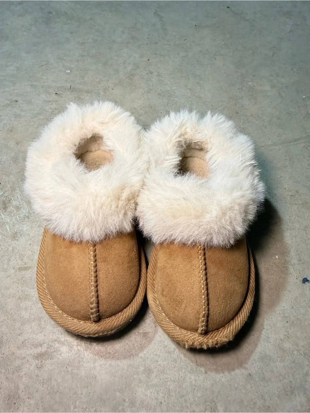 Cat & Jack Plush Shearling-Trim Slip-On Slippers - Cream & Tan